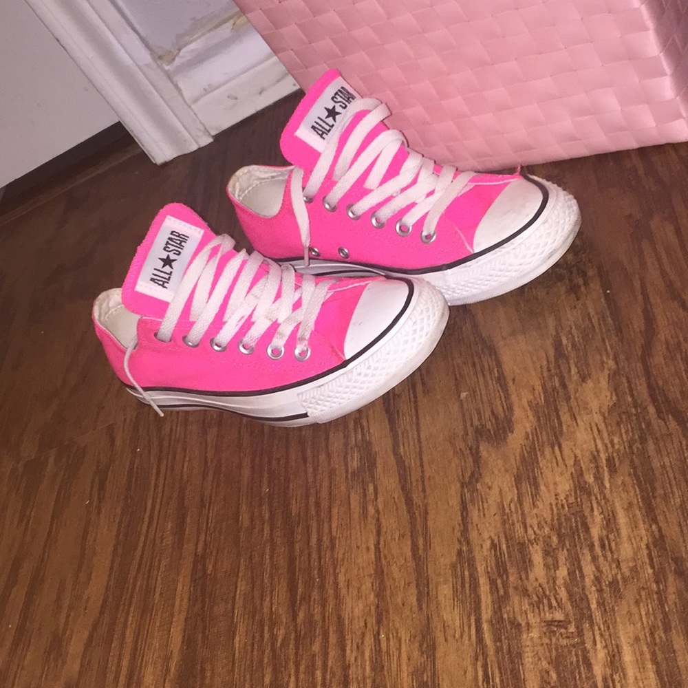 Hot pink converse